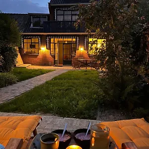 Luxury In Quiet Neighbourhood Near Bed & Breakfast Den Haag